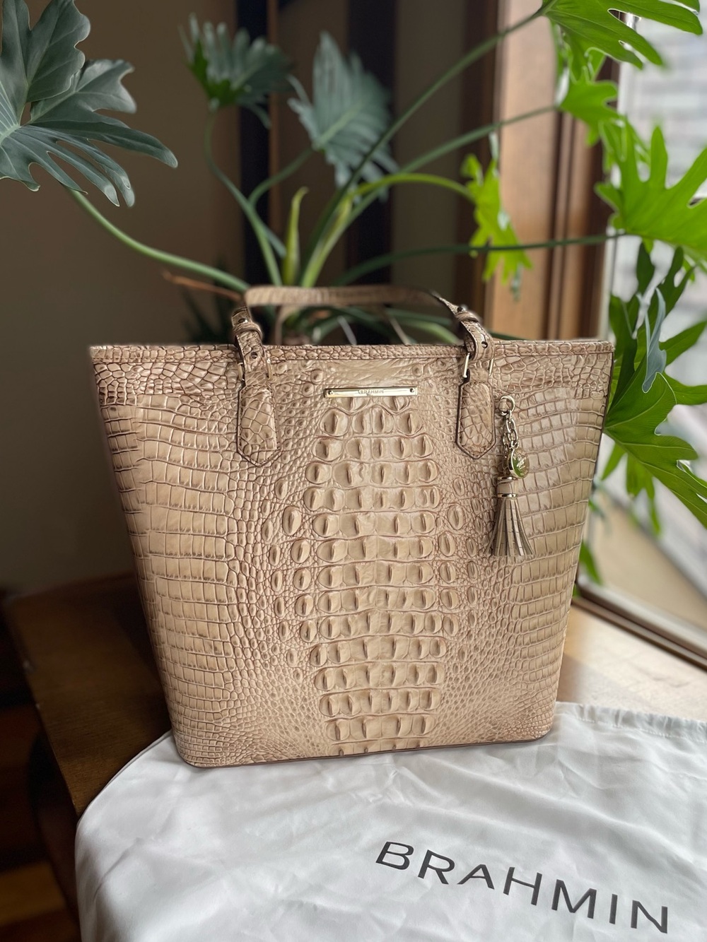 Brahmin Medium Asher Sand Melbourne Taupe Croc-Embossed Leather Tote